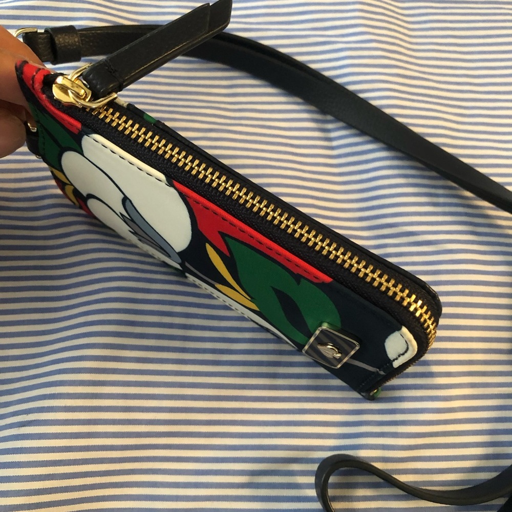 New Kate spade ♠️ Card Case - Picture 4 of 6